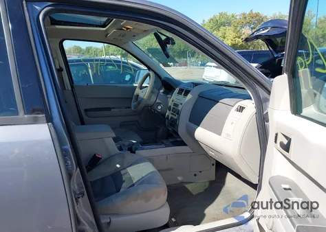 2008 Ford Escape Xlt из США, поврежденный, VIN 1FMCU03Z78KC23837